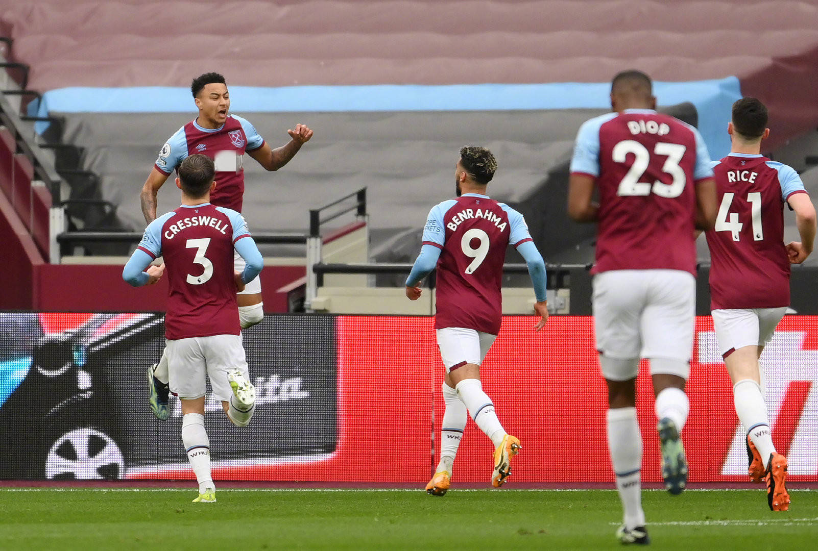 坚持与超越 坚持与超越